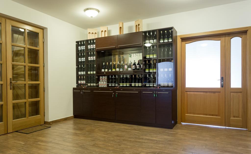 Figula Vendeghaz Hotel Balatonfured Exterior photo